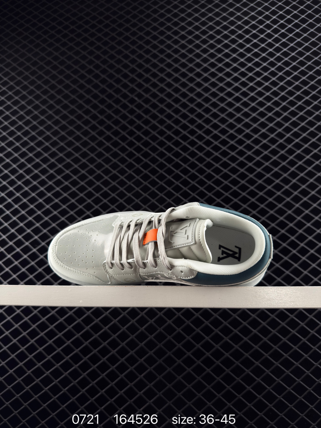 Louis Vuitton x Air Jordan 1 High